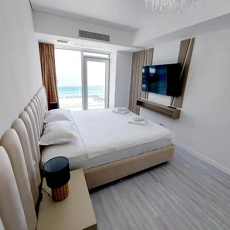 Mamaia Nord Front Sea View White Titanic Si Parcare Privata