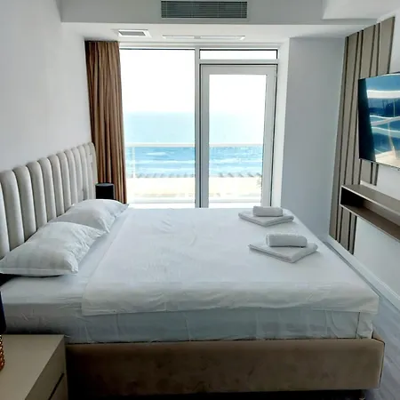 Mamaia Nord Front Sea View White Titanic Si Parcare Privata 아파트 Năvodari