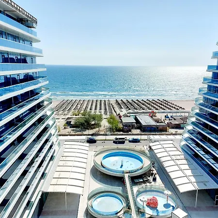 Mamaia Nord Front Sea View White Titanic Si Parcare Privata 아파트 Năvodari