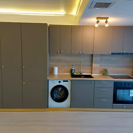 Mamaia Nord Front Sea View White Titanic *