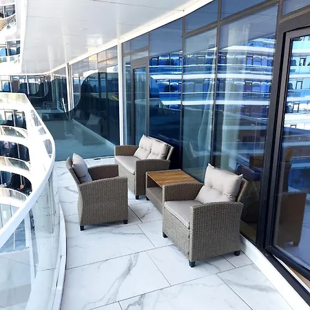 Mamaia Nord Front Sea View White Titanic 公寓 那沃达利