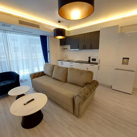 Mamaia Nord Front Sea View White Titanic 公寓 那沃达利