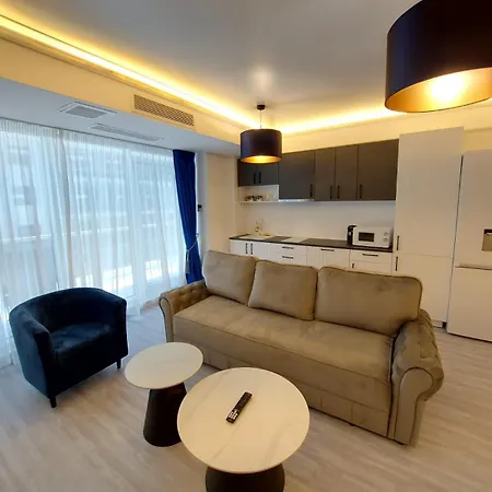 Mamaia Nord Front Sea View White Titanic