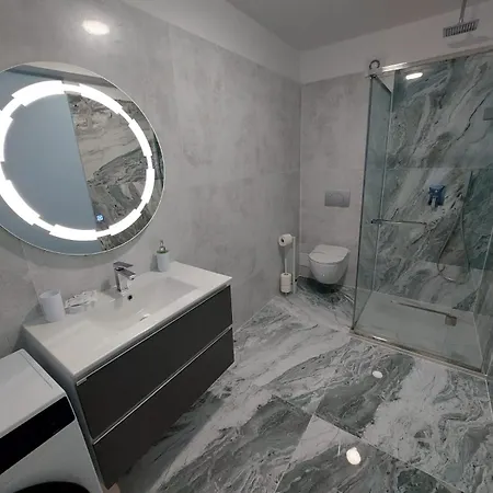 Mamaia Nord Front Sea View White Titanic