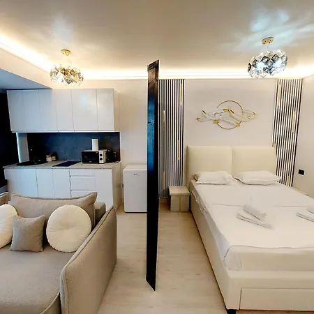 아파트 Mamaia Nord Front Sea View White Titanic Si Parcare Privata *