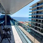 Apartament Mamaia Nord Front Sea View White Titanic Năvodari