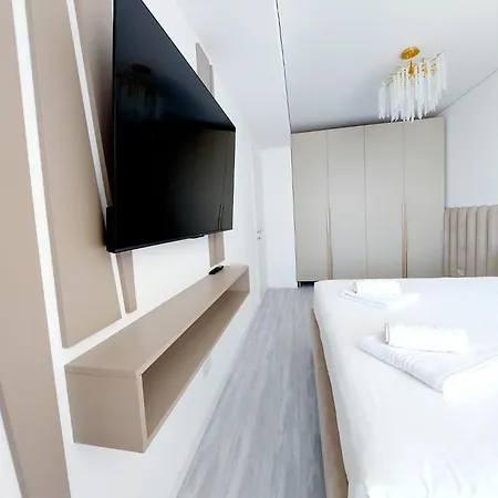 Mamaia Nord Front Sea View White Titanic * Năvodari