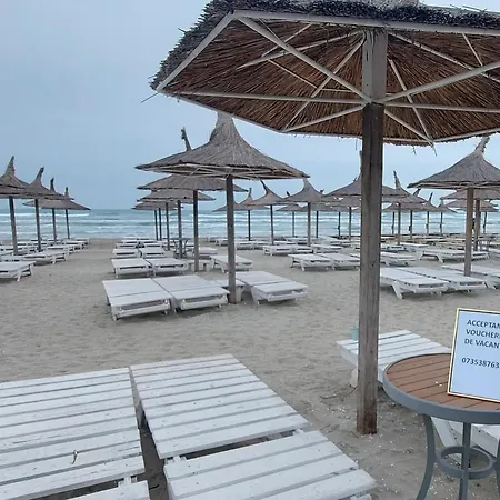 Mamaia Nord Front Sea View White Titanic Si Parcare Privata Navodari