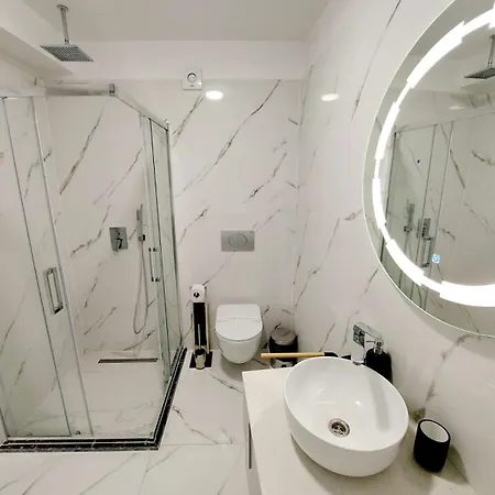 Mamaia Nord Front Sea View White Titanic Si Parcare Privata *