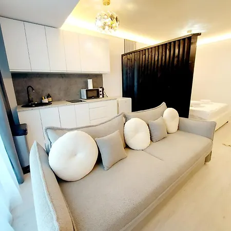 Mamaia Nord Front Sea View White Titanic Apartamento *