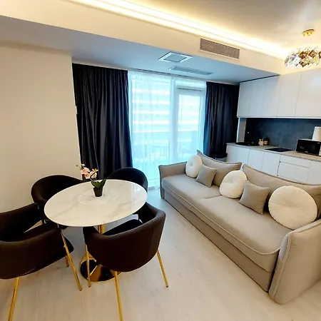 Mamaia Nord Front Sea View White Titanic Si Parcare Privata Apartment Navodari