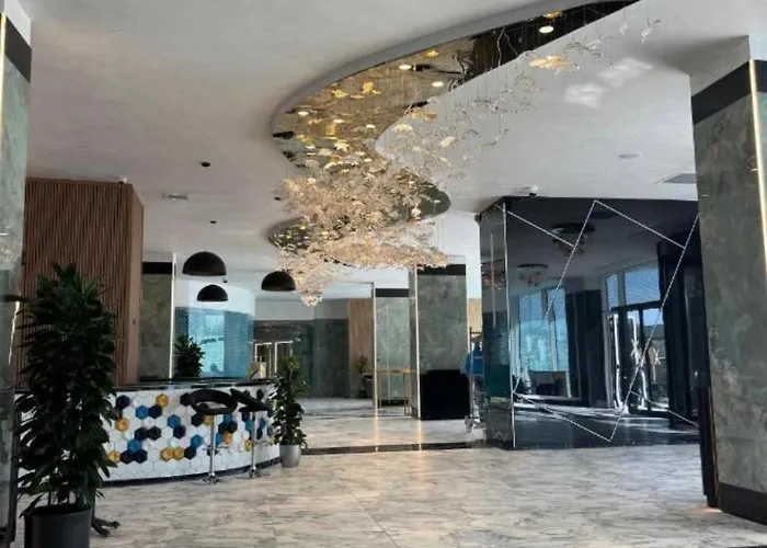 Mamaia Nord Front Sea View White Titanic