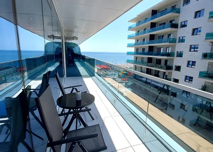 Mamaia Nord Front Sea View White Titanic Năvodari