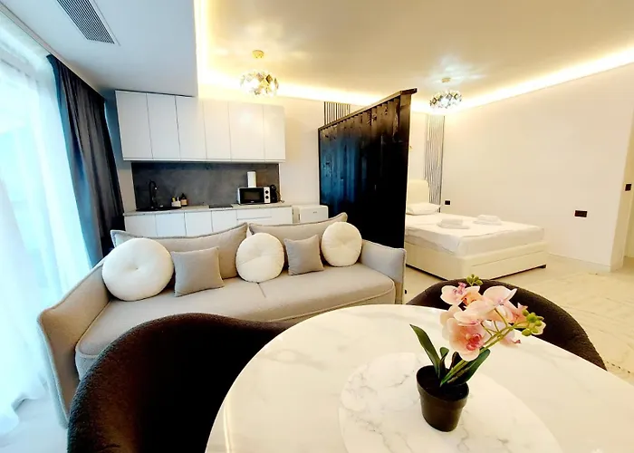 Lägenhet Mamaia Nord Front Sea View White Titanic