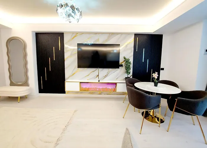 Mamaia Nord Front Sea View White Titanic