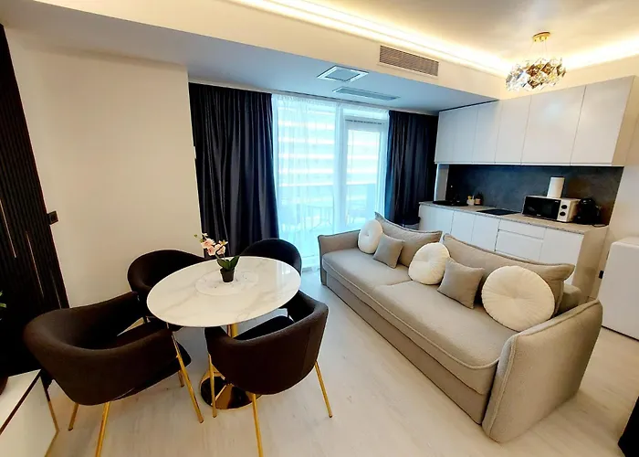 Mamaia Nord Front Sea View White Titanic Lägenhet Năvodari