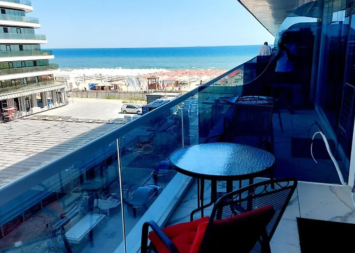 Lägenhet Mamaia Nord Front Sea View White Titanic